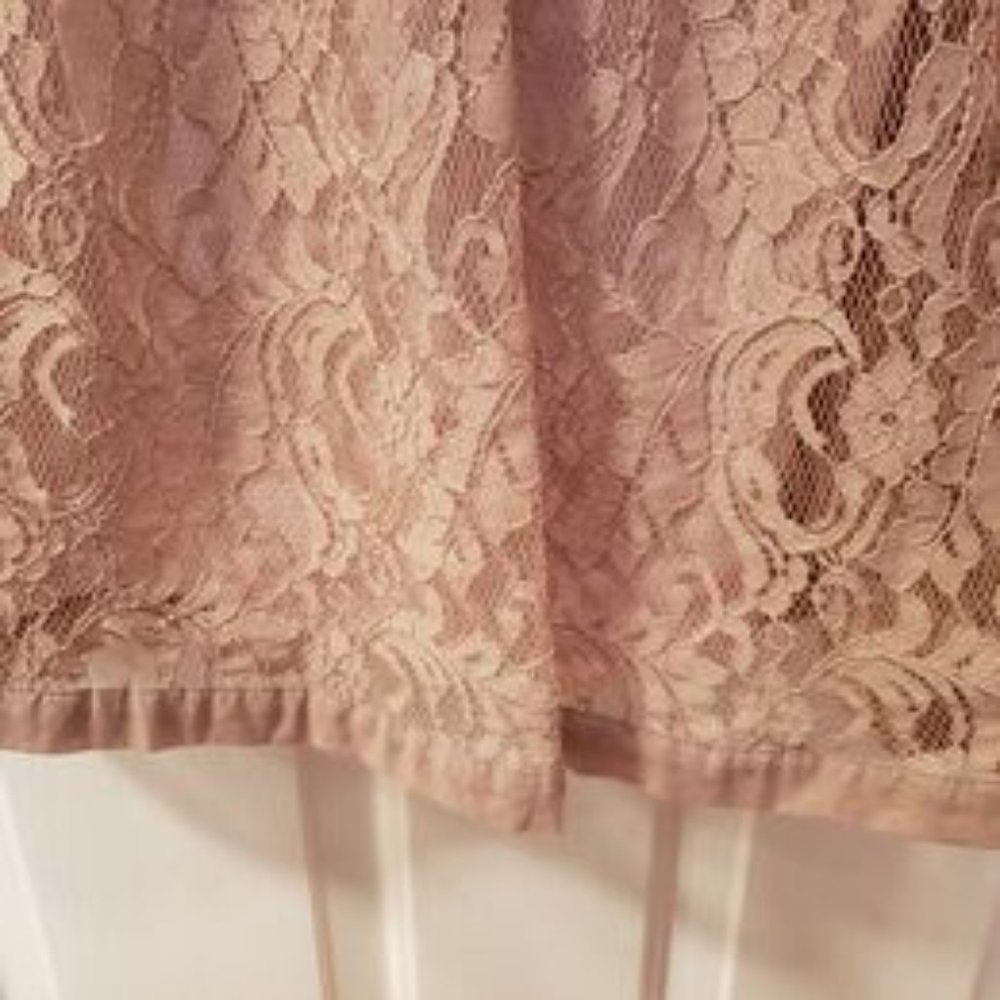 ELLE Lace Nude/Blush-Tinged Juniors Strappy Dress with Black Band- Size 6 - Picture 7 of 9